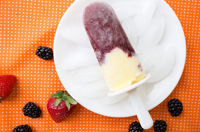 Mixed berry smoothie popsicle