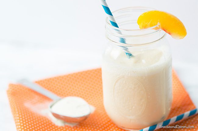 Peach smoothie in mason jar