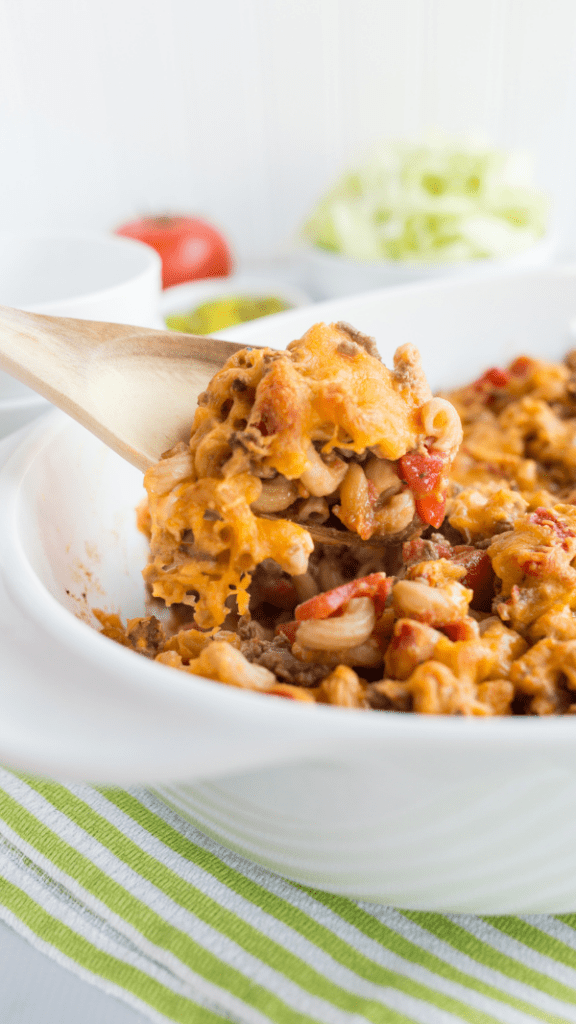 Easy Healthy Cheeseburger Casserole with Macaroni