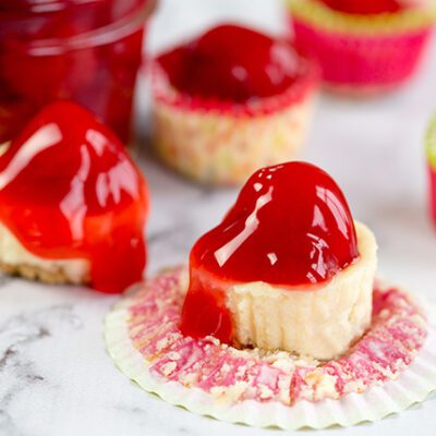 Easy Cherry Mini Cheesecakes Recipe