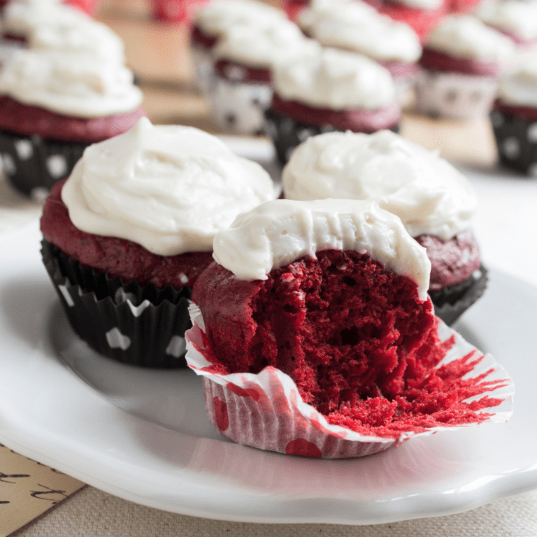 Easy Low-Calorie Mini Red Velvet Cupcakes