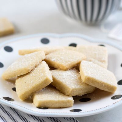 Light and Easy: Shortbread Cookies
