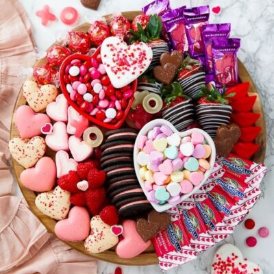 9 of the Best Valentine’s Day Snack Boards