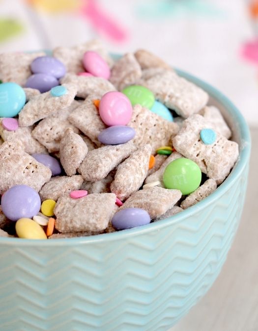 The Cutest Easter Desserts: Easter Bunny Chow