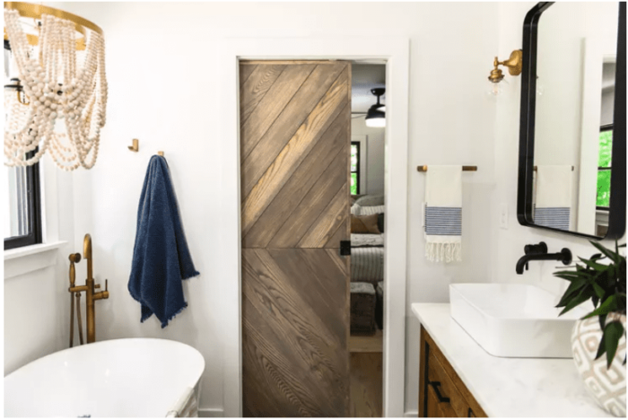 7 Farmhouse Bathroom Tips