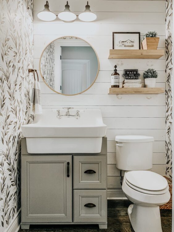 Get the Farmhouse Look: 7 Bathroom Tips