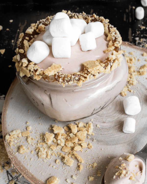 10 Delicious & Easy Mother's Day Desserts