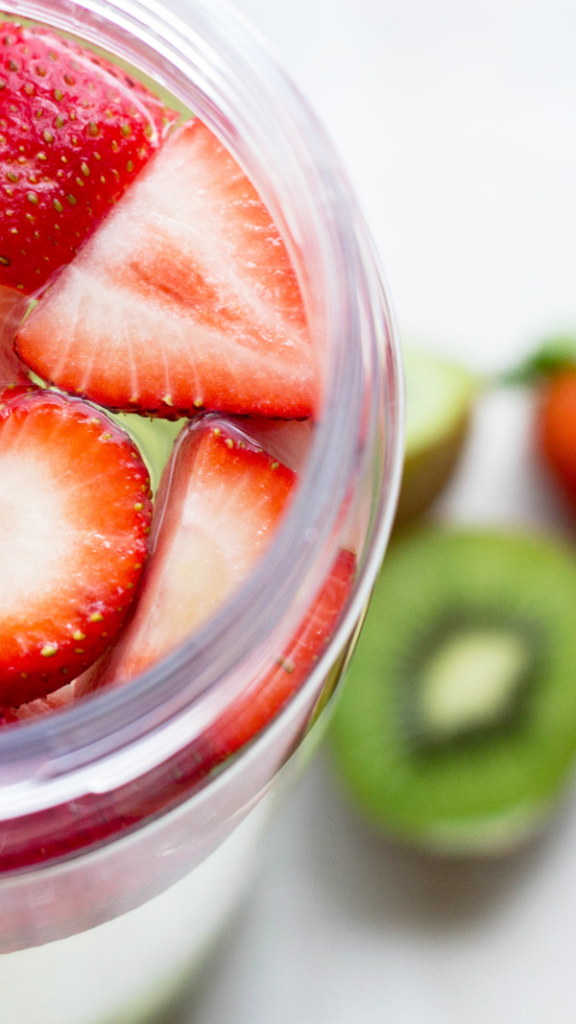 Stay Hydrated with this Summery Strawberry Kiwi Detox Water