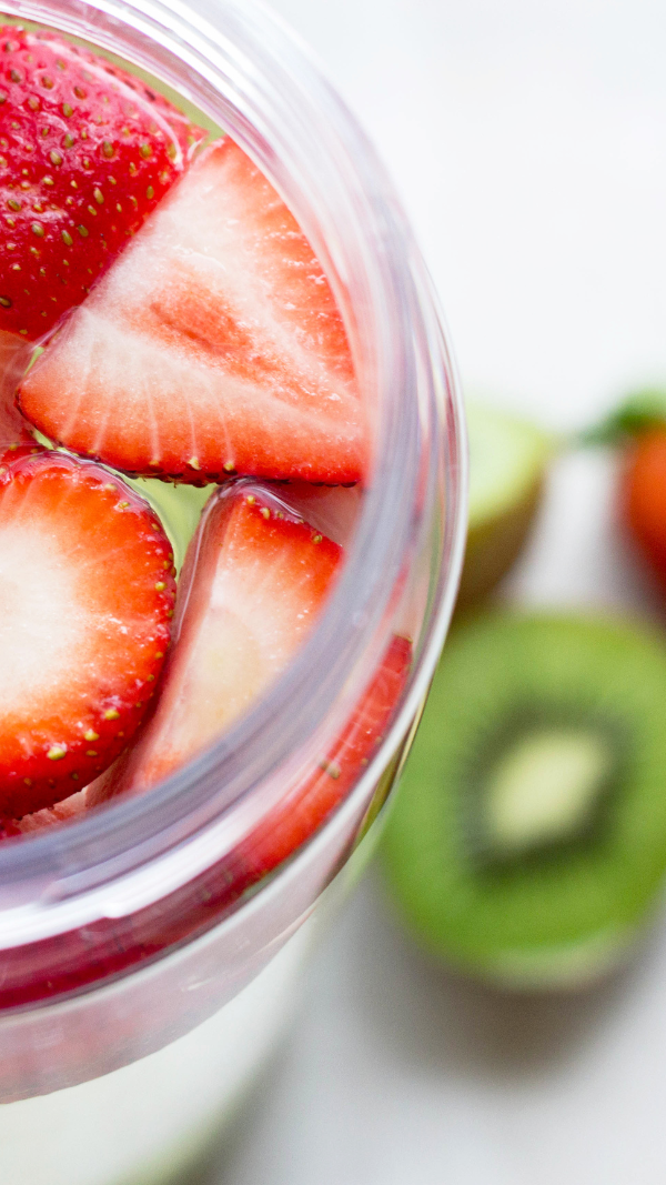 Strawberry Kiwi Detox Water