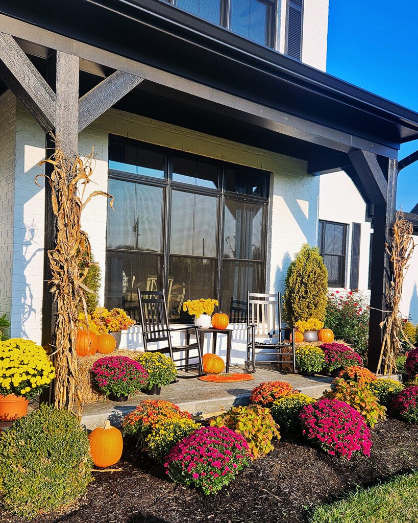 12 Fall Halloween Front Porch Ideas | Easy Fall Holiday Decor
