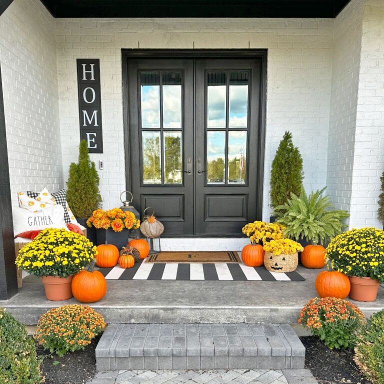 12 Fall Halloween Front Porch Ideas