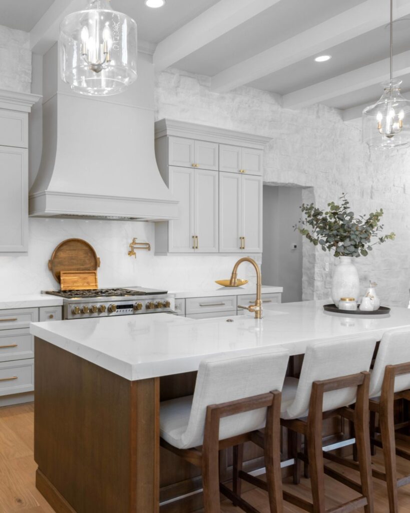 European modern farmhouse interior kitchen