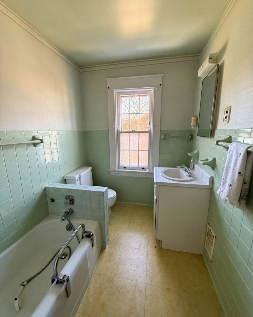 Beechwood Revival Bathroom Before