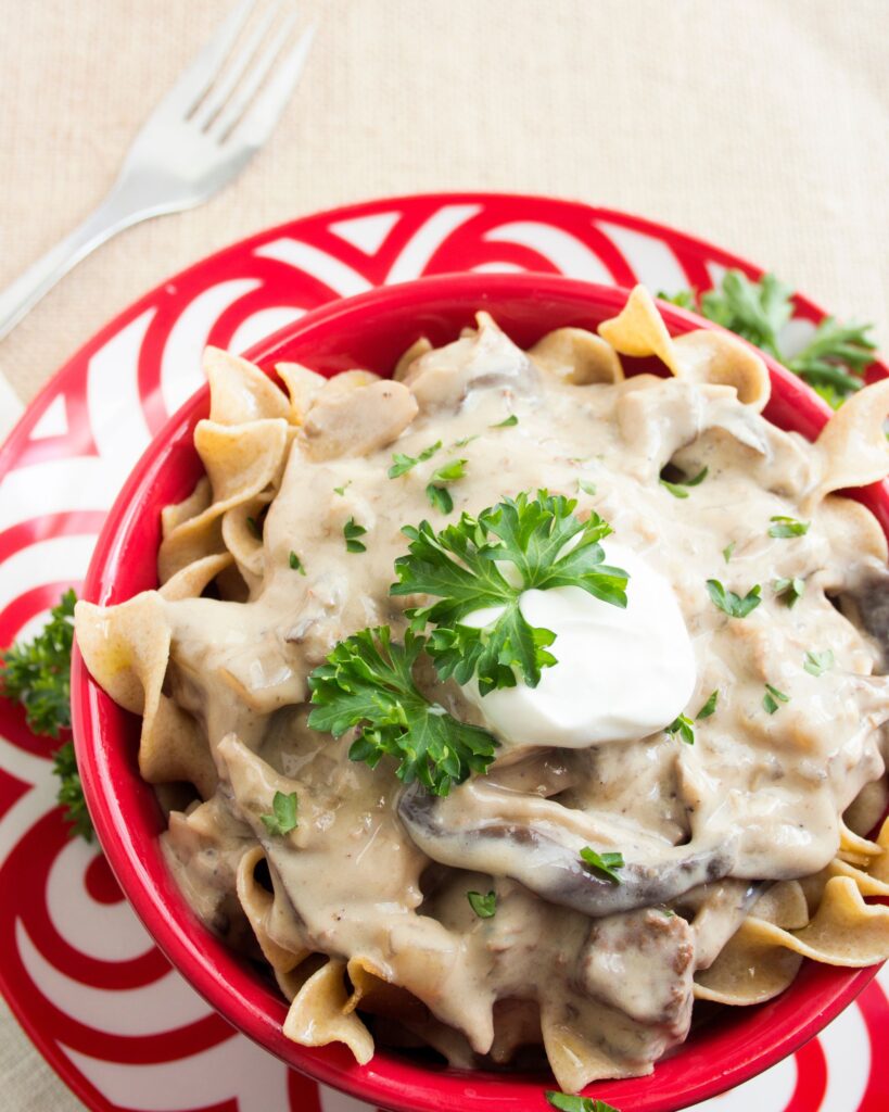 easy slow cooker beef stroganoff recipe